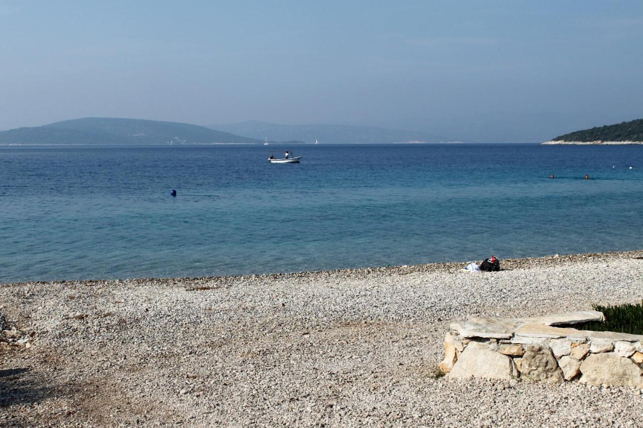 Apartments By The Sea Maslinica, Solta - 14748 Buitenkant foto