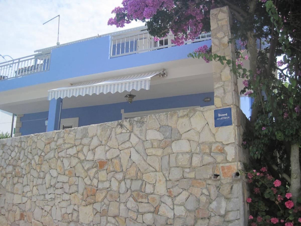 Apartments By The Sea Maslinica, Solta - 14748 Buitenkant foto